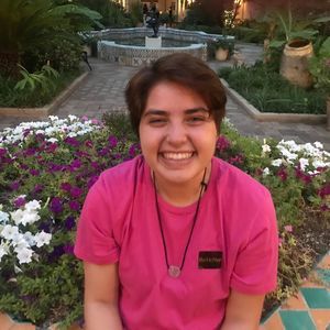 Meet your Posher, Leana